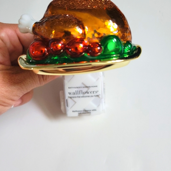 Bath & Body Works COOKED TURKEY DINNER Thanksgiving Wallflower Wall Plugin NEW - Picture 3 of 4